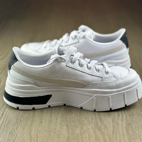 PUMA Mayze Stack Women's Sneakers in the white-vaporous gray colorway. Size 9.5 - Picture 4 of 7
